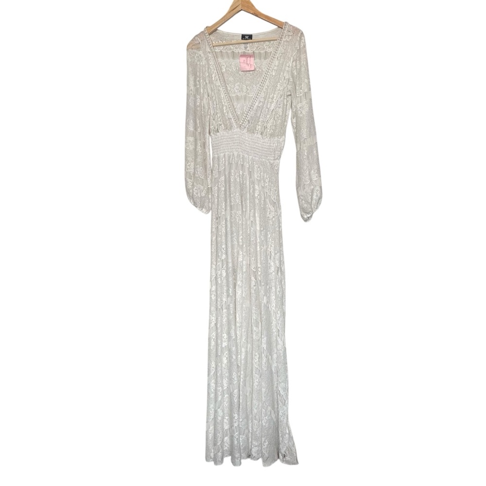 Va Va Voom V-cut wedding dress with long sleeves (size small)